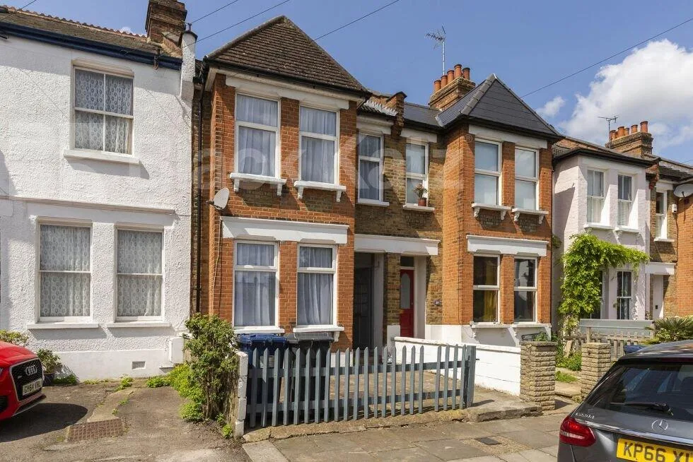 4 bedroom house for rent