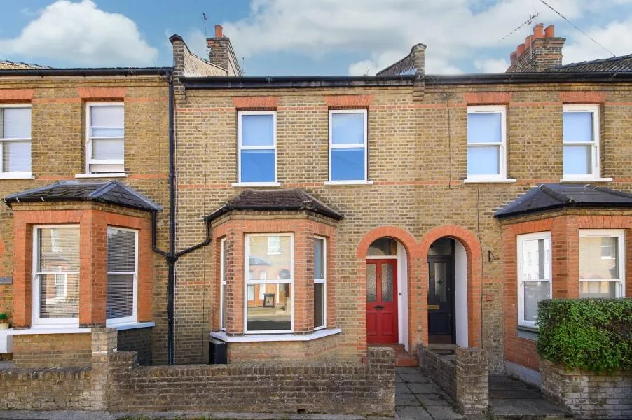 4 bedroom terraced house for rent