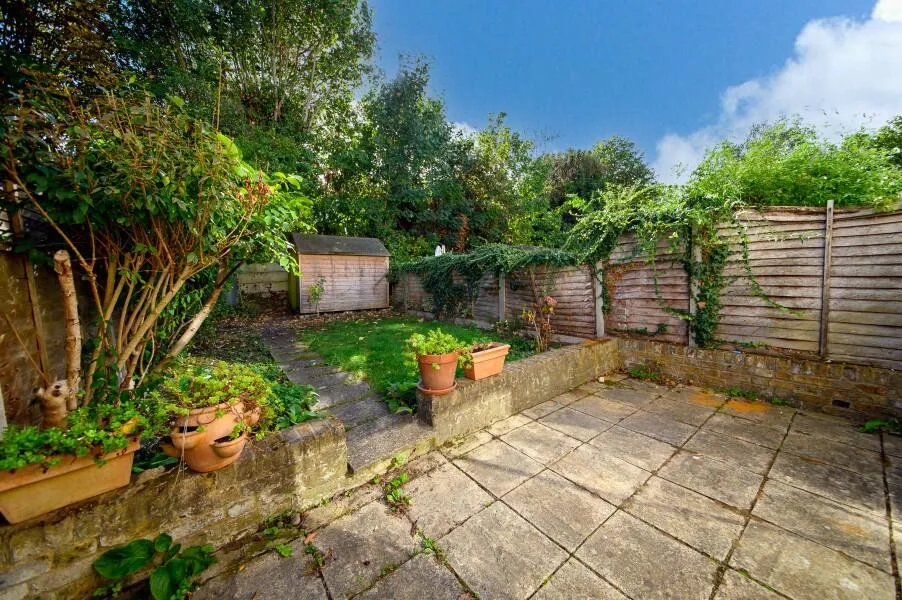 4 bedroom terraced house for rent