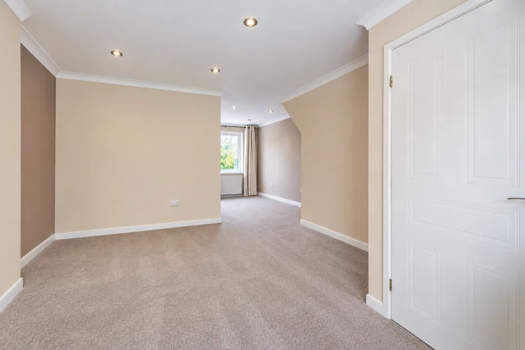 3 bedroom semi-detached house for rent