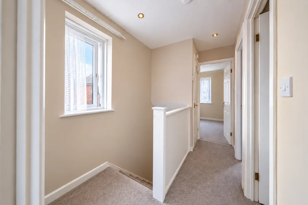 3 bedroom semi-detached house for rent