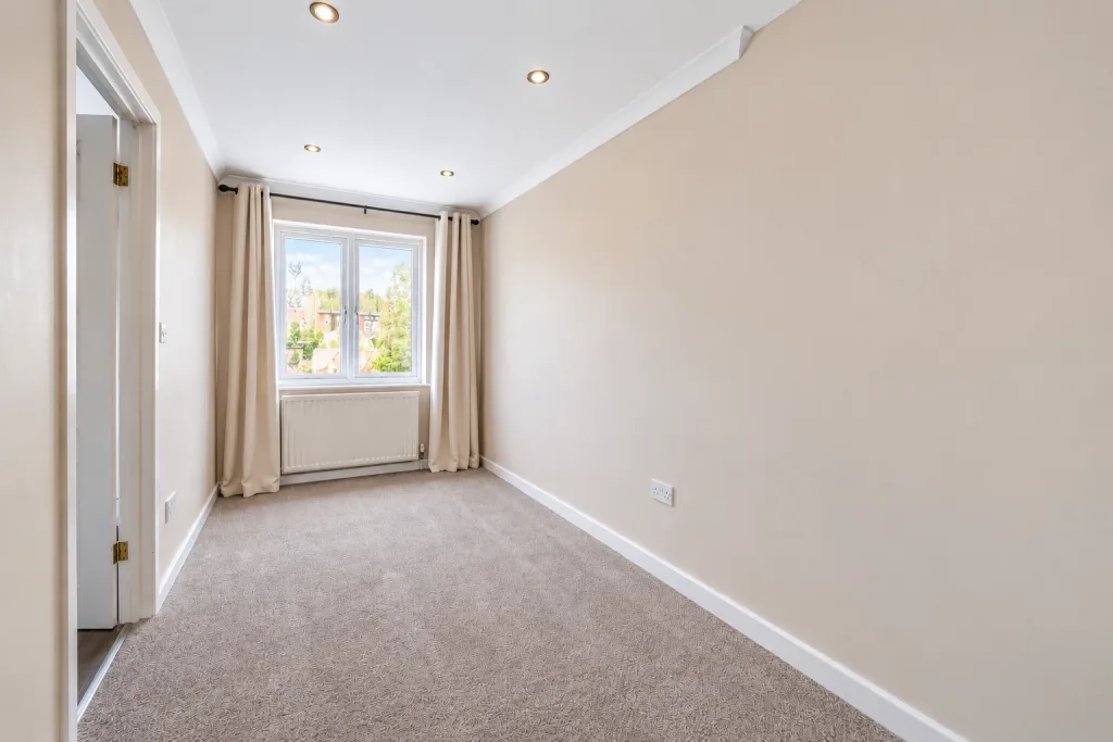 3 bedroom semi-detached house for rent