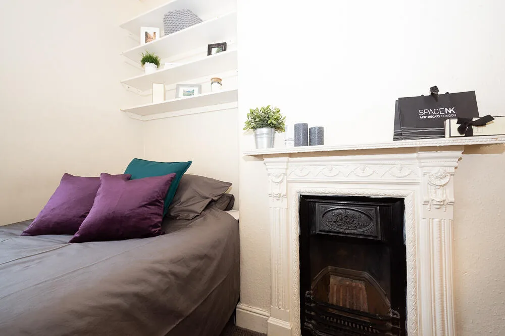 5 bedroom terraced house for rent