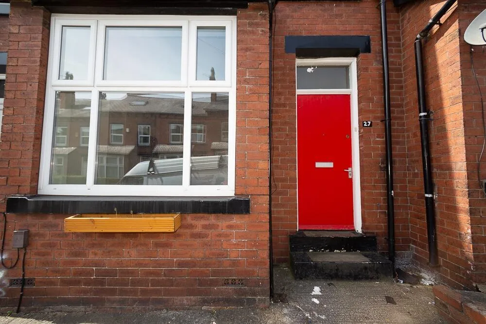 5 bedroom terraced house for rent