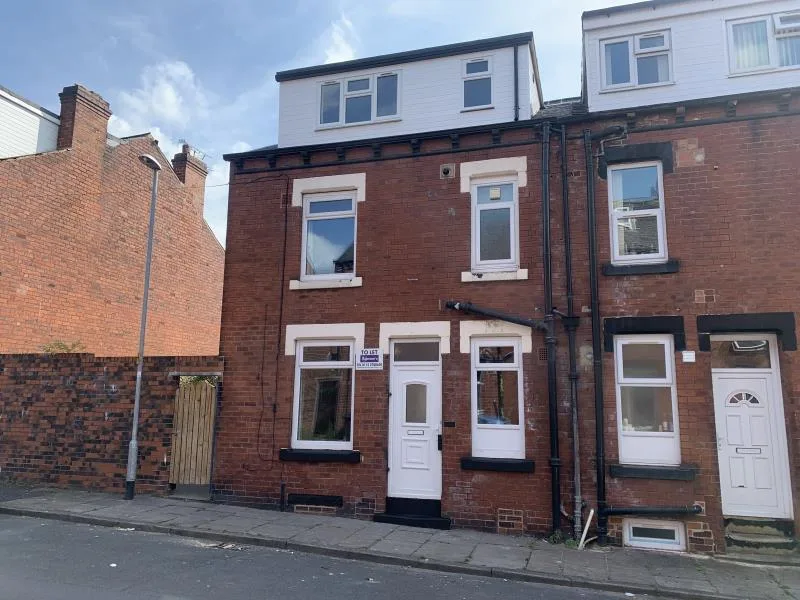 2 bedroom terraced house for rent