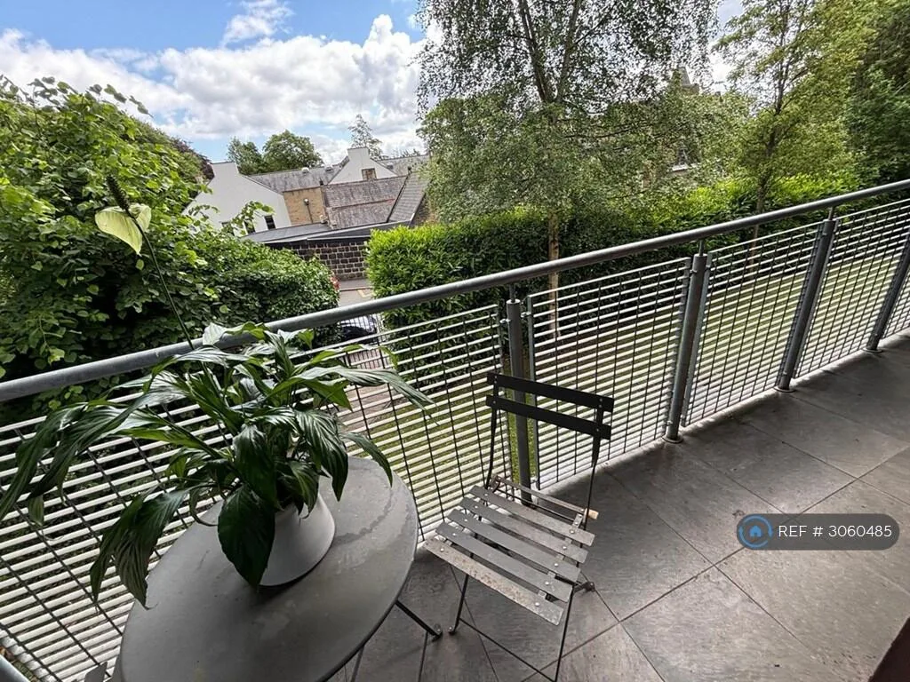 2 bedroom end of terrace house for rent