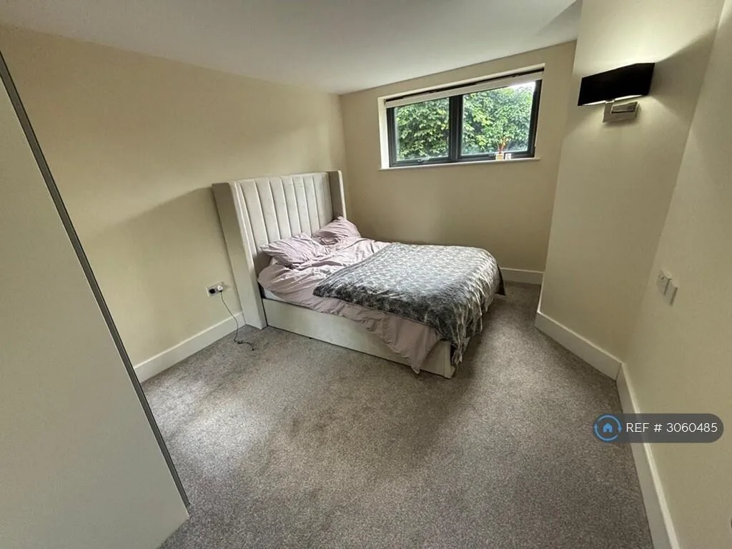 2 bedroom end of terrace house for rent