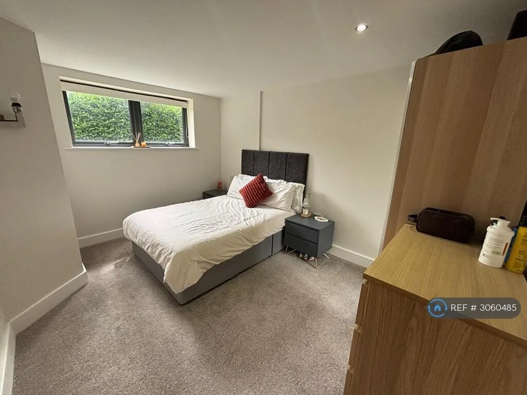 2 bedroom end of terrace house for rent