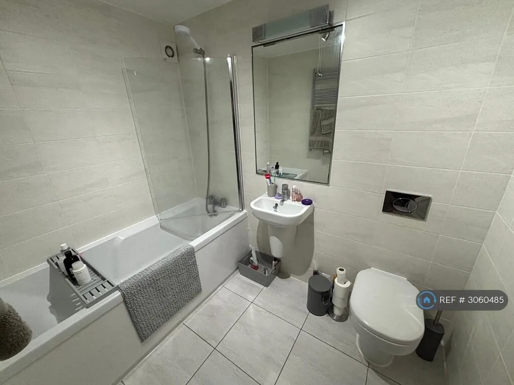 2 bedroom end of terrace house for rent