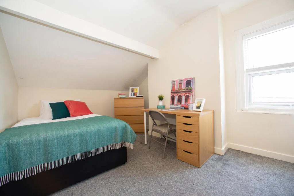 4 bedroom apartment for rent