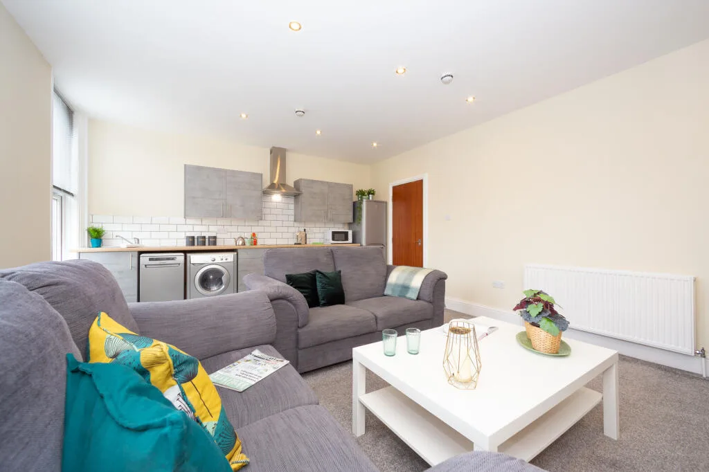 4 bedroom apartment for rent
