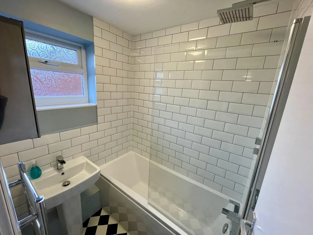 2 bedroom semi-detached house for rent