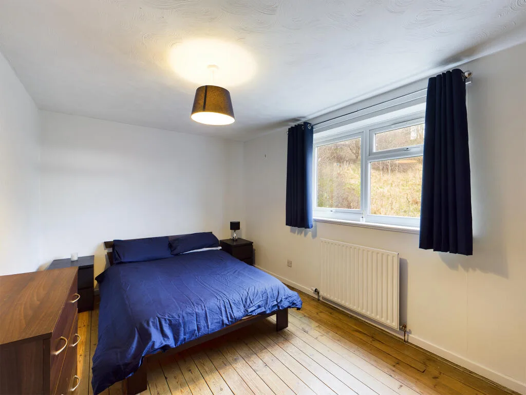 2 bedroom semi-detached house for rent