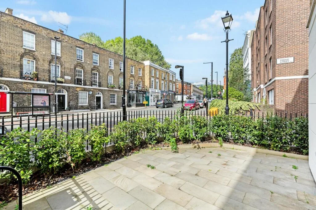 2 bedroom flat for rent