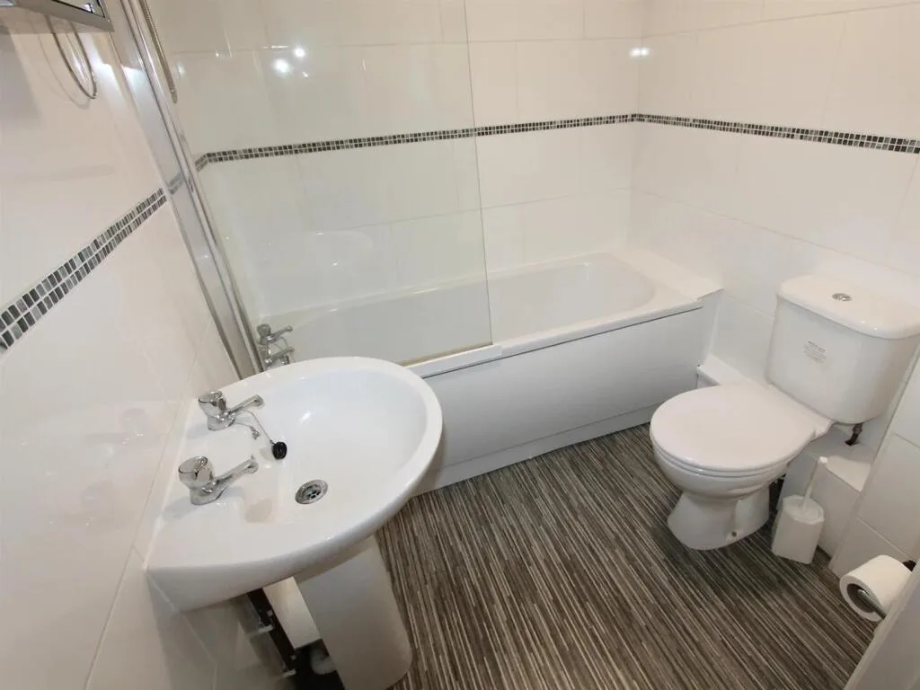 8 bedroom apartment for rent
