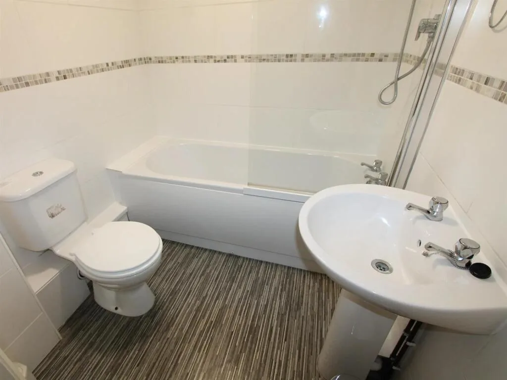 8 bedroom apartment for rent