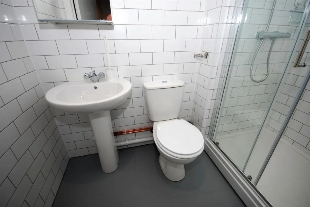 5 bedroom apartment for rent