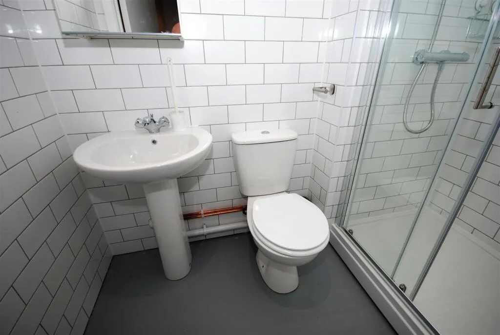 5 bedroom apartment for rent
