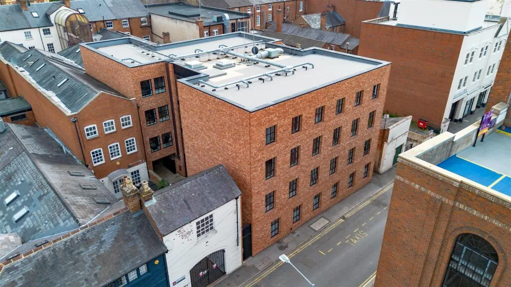 5 bedroom apartment for rent