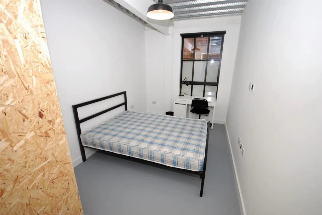 5 bedroom apartment for rent