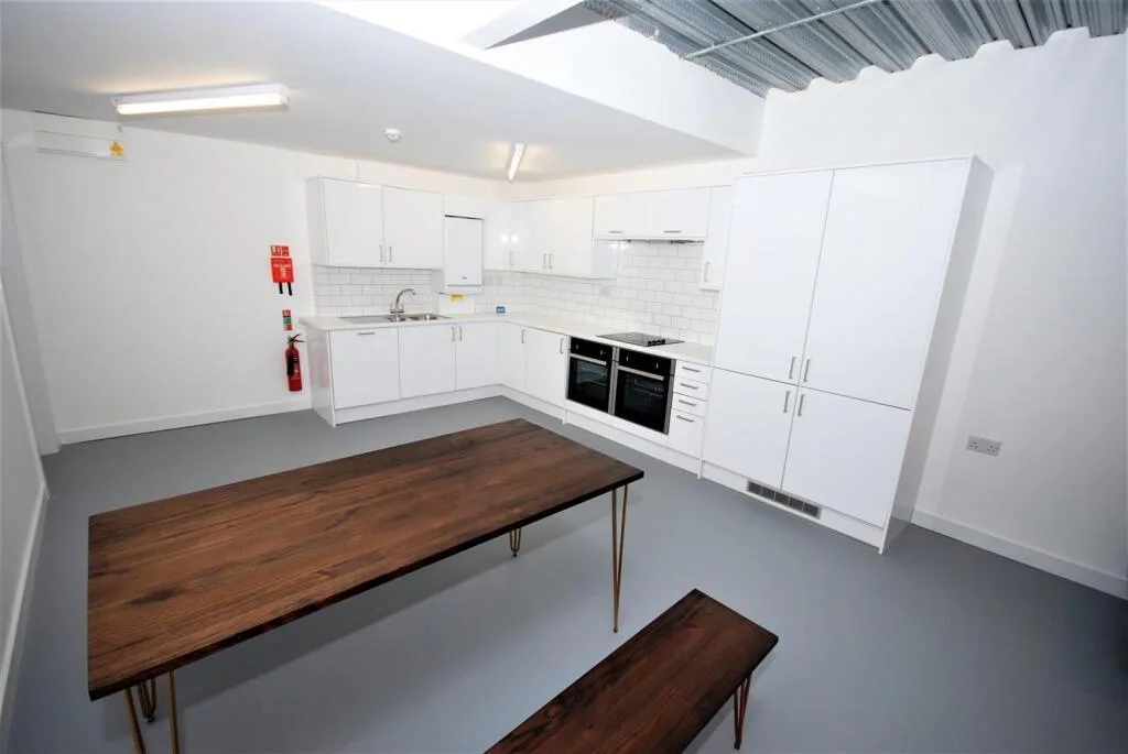 5 bedroom apartment for rent
