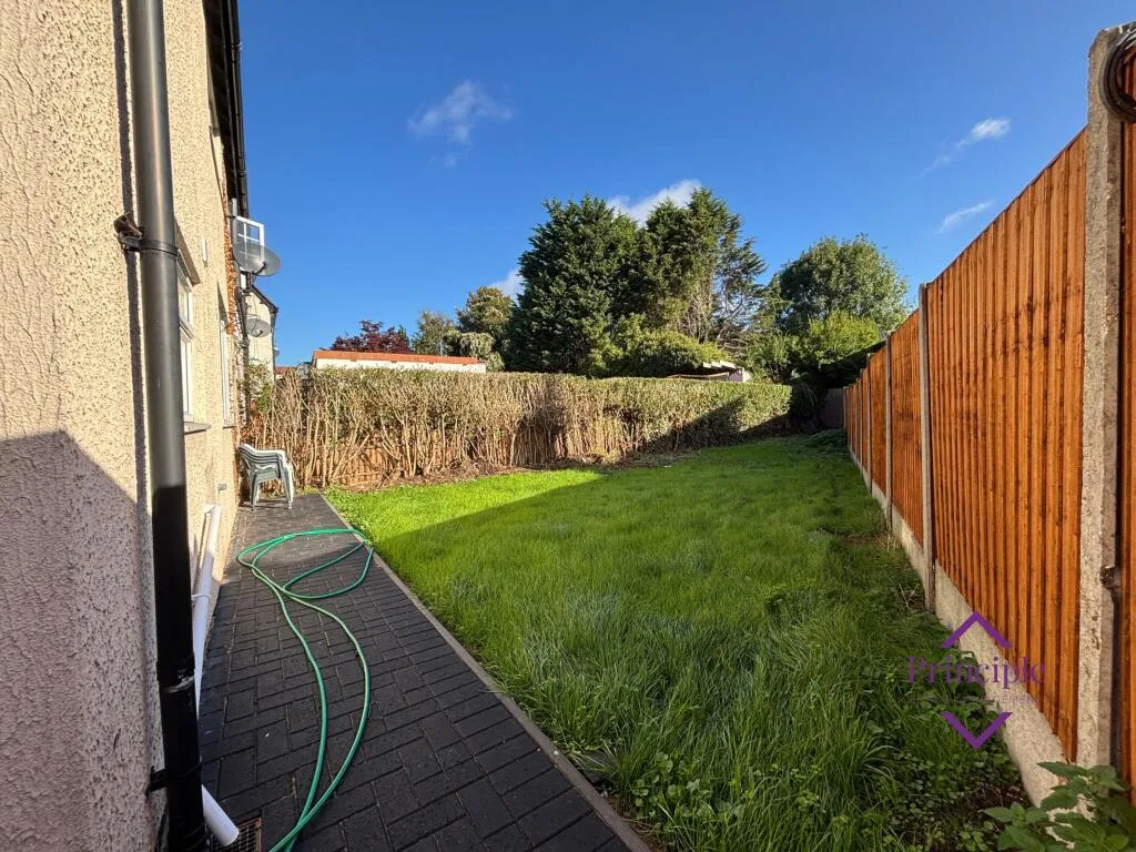 3 bedroom semi-detached house for rent
