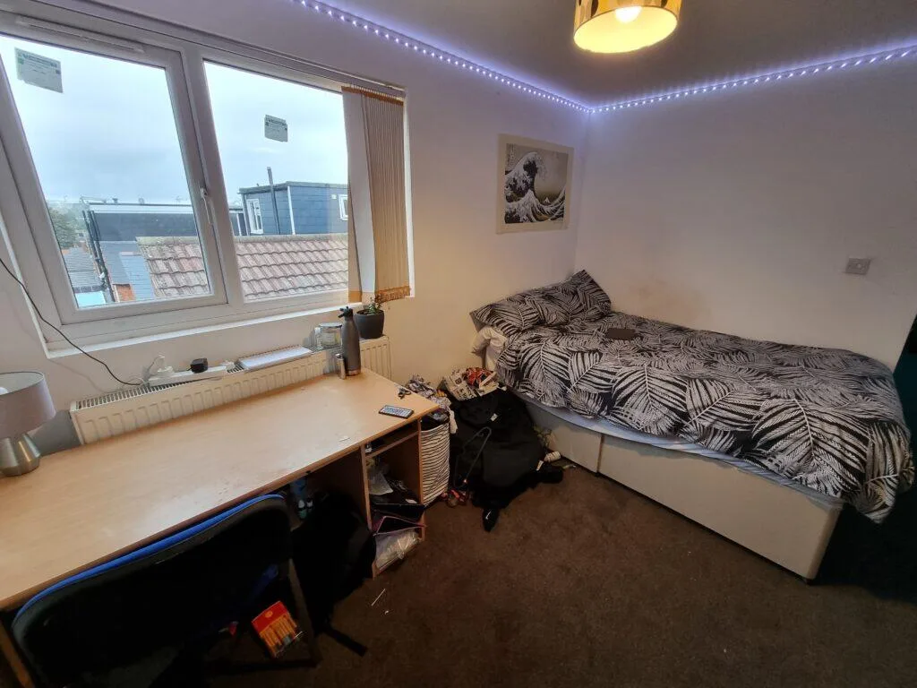 9 bedroom terraced house for rent