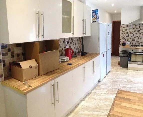 9 bedroom terraced house for rent