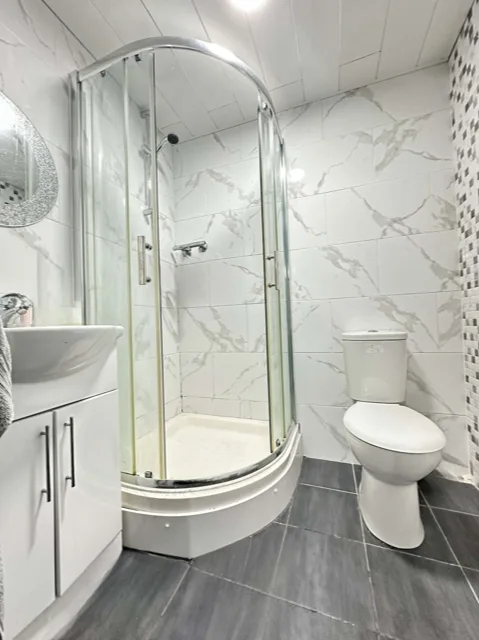 9 bedroom semi-detached house for rent