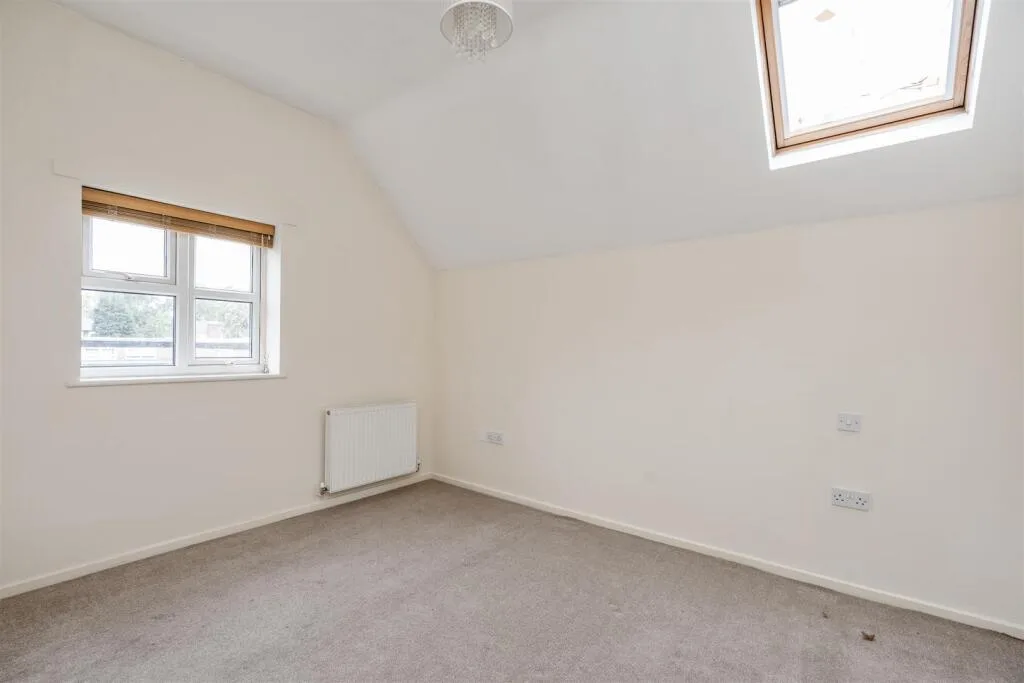 1 bedroom semi-detached house for rent