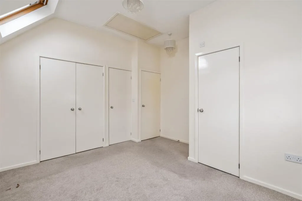 1 bedroom semi-detached house for rent