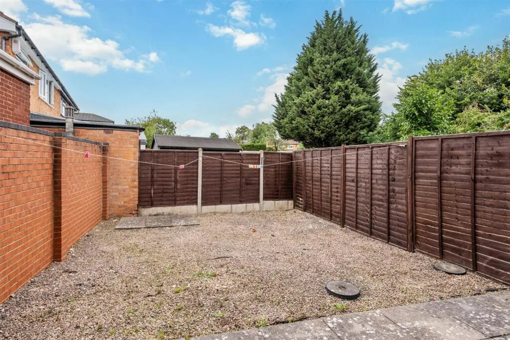 1 bedroom semi-detached house for rent
