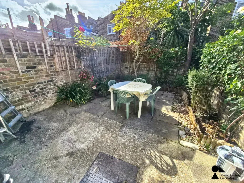 2 bedroom terraced house for rent
