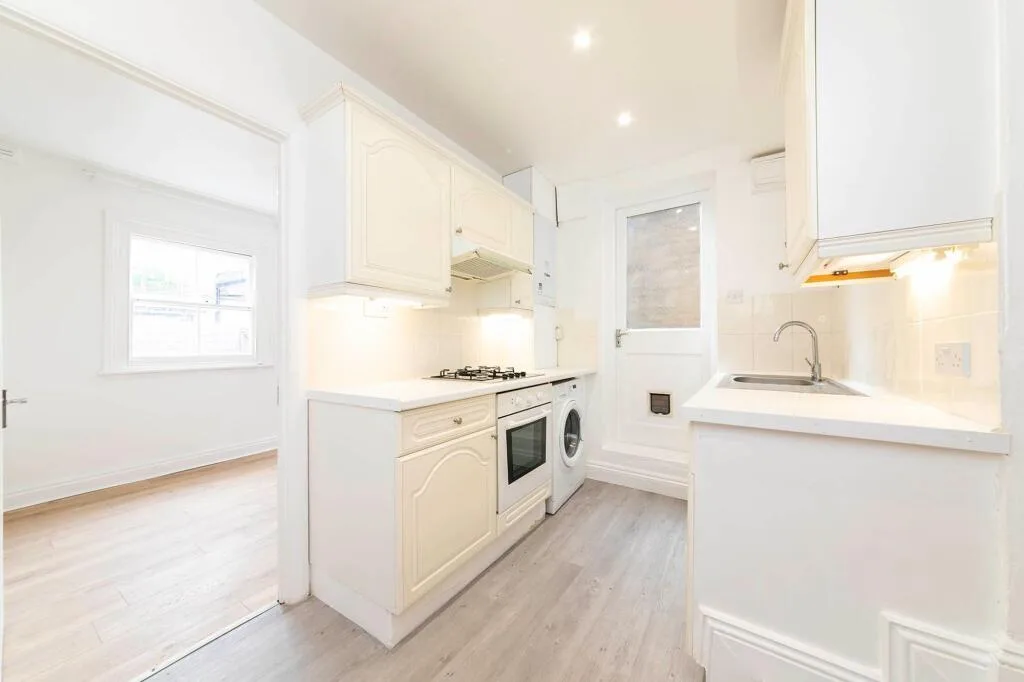 2 bedroom flat for rent
