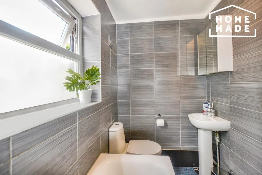3 bedroom ground floor flat for rent