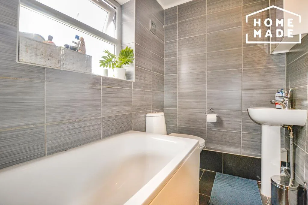 3 bedroom ground floor flat for rent