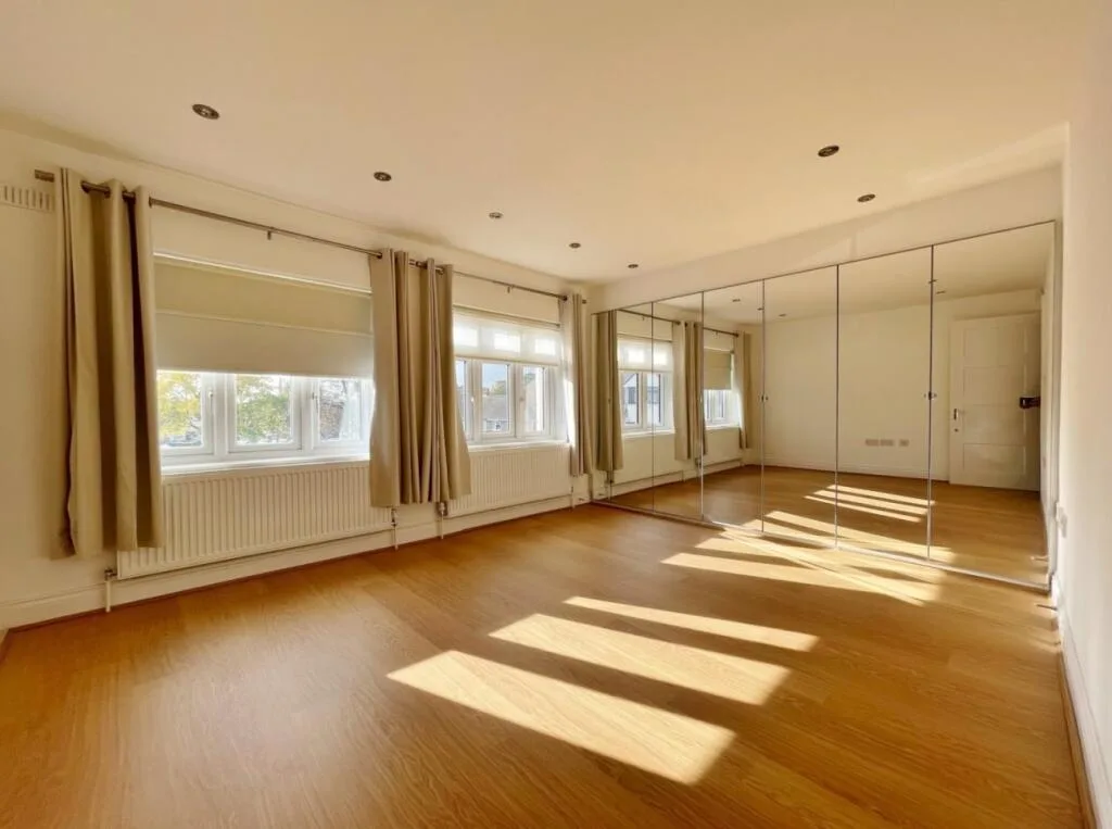 5 bedroom semi-detached house for rent