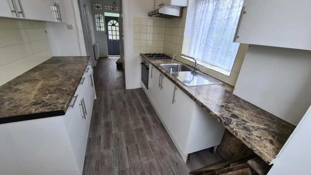 3 bedroom semi-detached house for rent