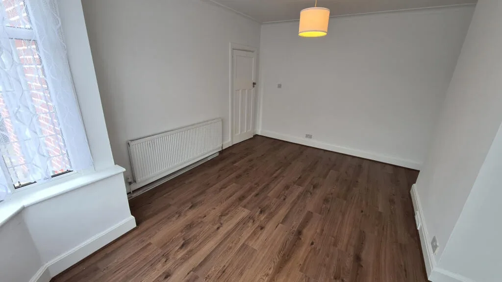 3 bedroom semi-detached house for rent