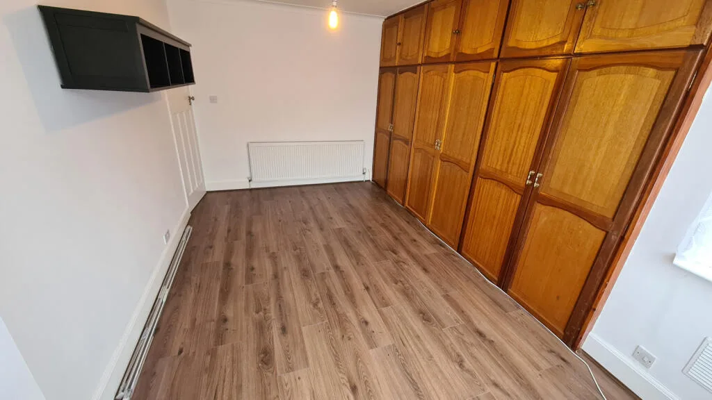 3 bedroom semi-detached house for rent