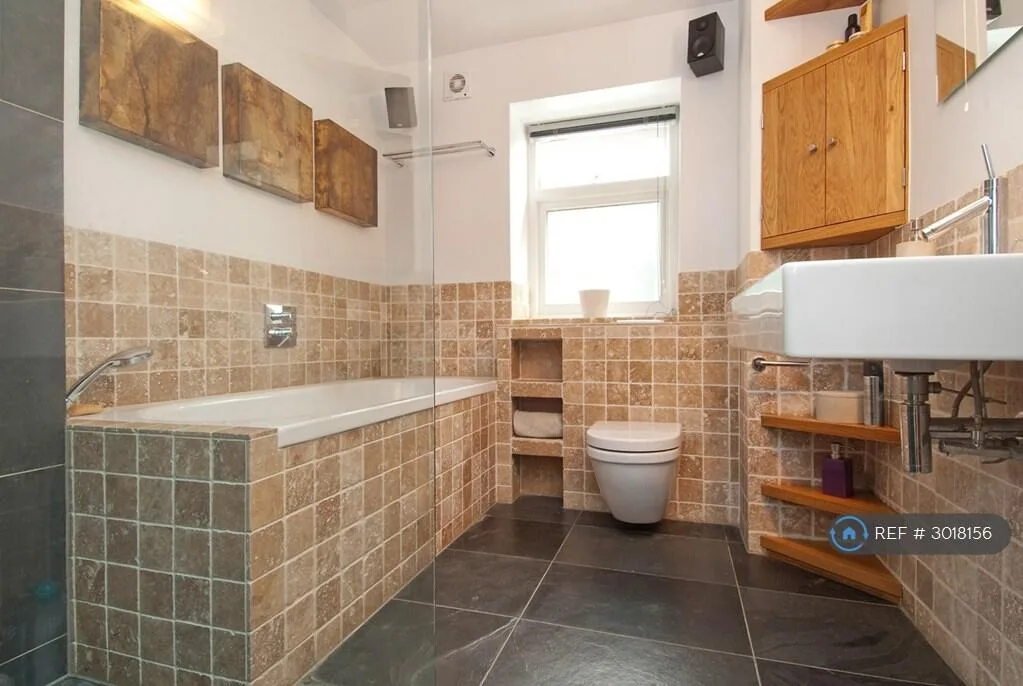 3 bedroom flat for rent