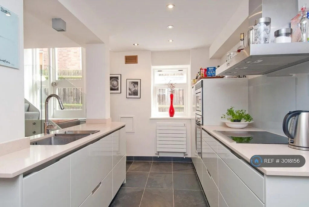 3 bedroom flat for rent