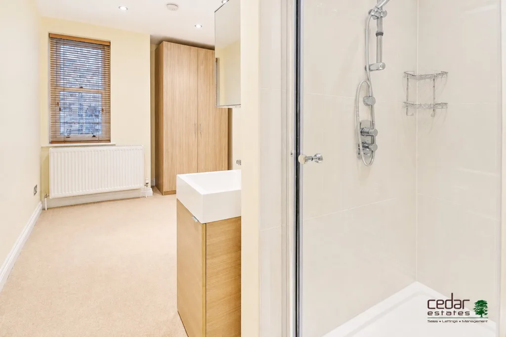 3 bedroom flat for rent