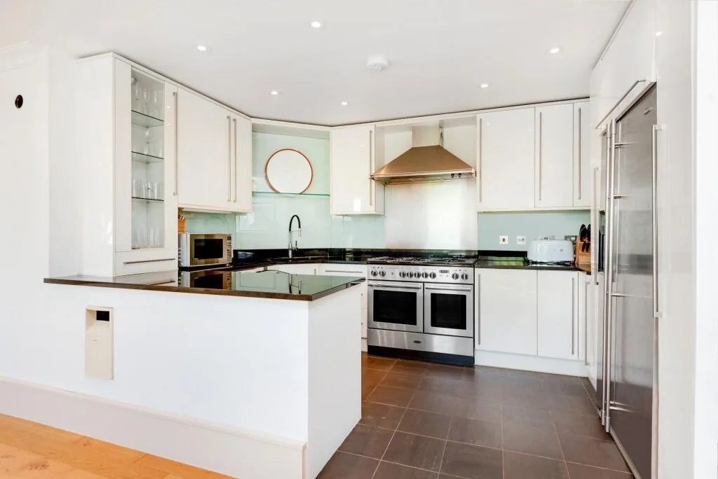 3 bedroom flat for rent