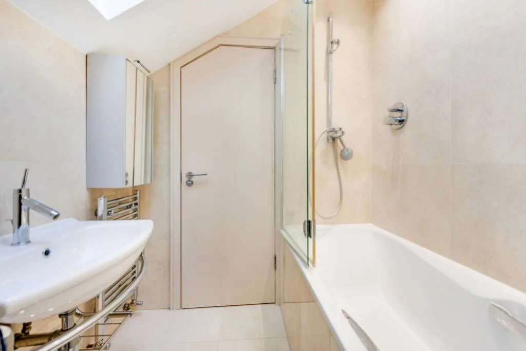 3 bedroom flat for rent