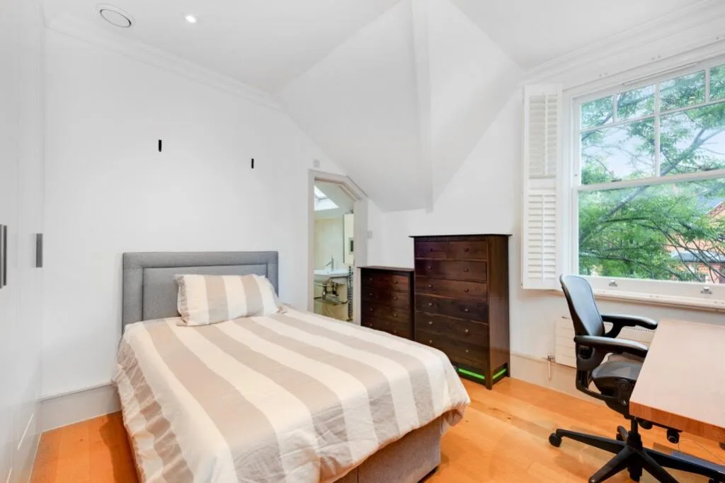 3 bedroom flat for rent
