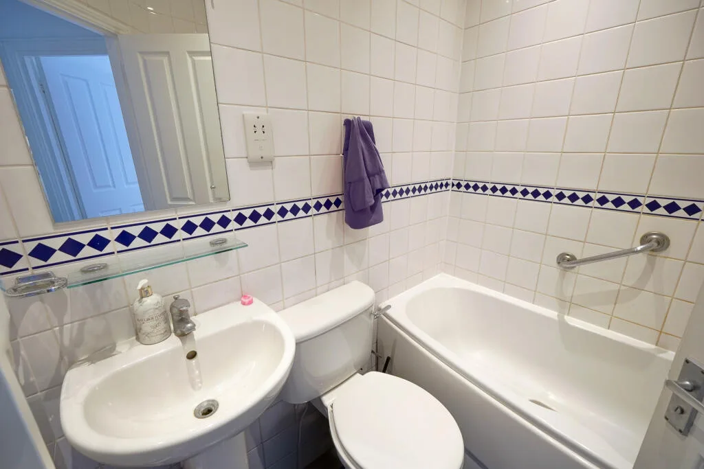 3 bedroom flat for rent