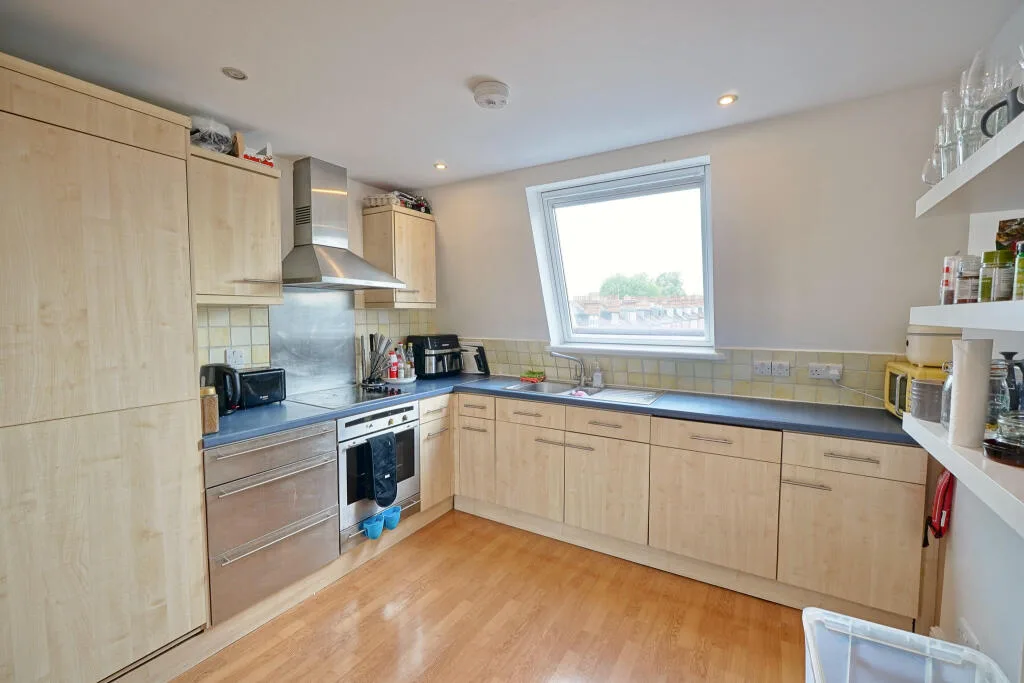 3 bedroom flat for rent
