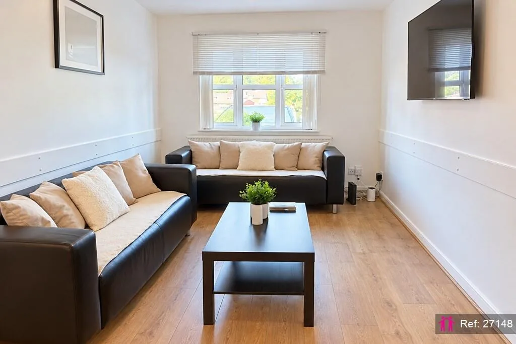 6 bedroom terraced house for rent