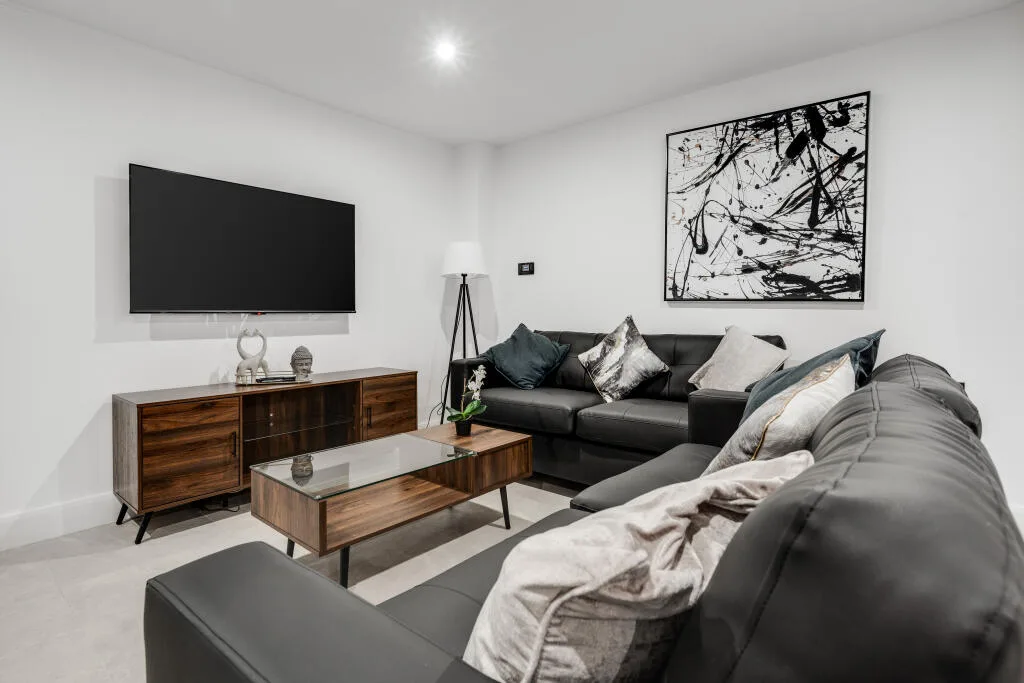 6 bedroom terraced house for rent